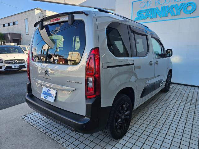 ベルランゴ シャイン　シャイン　ディーゼルターボ　パノラミックルーフ　純正ナビＴＶ　Ａｐｐｌｅｃａｒｐｌａｙ　全周囲カメラ　アダプティブクルーズコントロール　ブラインドスポット　レーンキープ　純正１６インチアルミ　ＥＴＣ（8枚目）