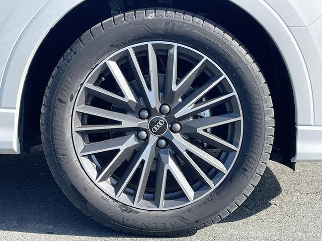 Ｑ３ ３５ＴＦＳＩ　Ｓライン　パーシャルレザー　サラウンドビューカメラ　プライバシーガラス　マルチカラーアンビエント　１９インチアルミ　オートマチックテールゲート　アダプティブクルーズ　サイドアシスト　リヤトラフィックアシスト（68枚目）