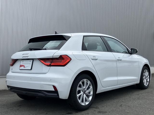 Ａ１スポーツバック ２５ＴＦＳＩ　アドバンスド　元デモカー／アダプティブクルーズ／リヤビューカメラ／サイドアシスト／ハイビームアシスト／アドバンスキー／バーチャルコックピット／ワイヤレスチャージング／スマートフォンインターフェイス／禁煙車（5枚目）