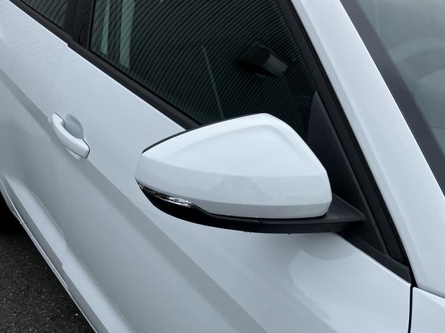 Ａ１スポーツバック ２５ＴＦＳＩ　アドバンスド　元デモカー／アダプティブクルーズ／リヤビューカメラ／サイドアシスト／ハイビームアシスト／アドバンスキー／バーチャルコックピット／ワイヤレスチャージング／スマートフォンインターフェイス／禁煙車（11枚目）