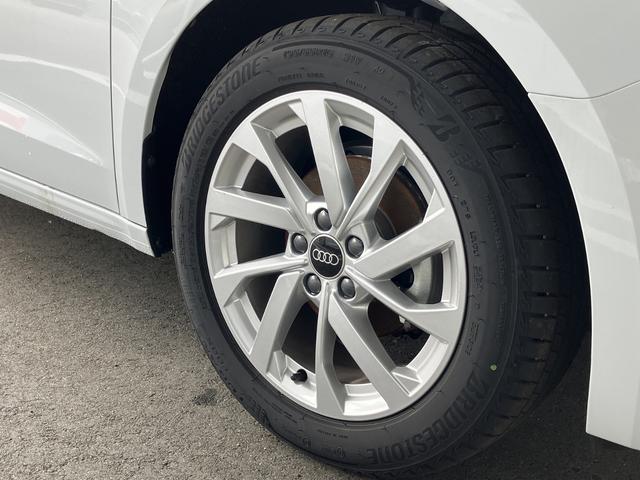 Ａ１スポーツバック ２５ＴＦＳＩ　アドバンスド　元デモカー／アダプティブクルーズ／リヤビューカメラ／サイドアシスト／ハイビームアシスト／アドバンスキー／バーチャルコックピット／ワイヤレスチャージング／スマートフォンインターフェイス／禁煙車（17枚目）