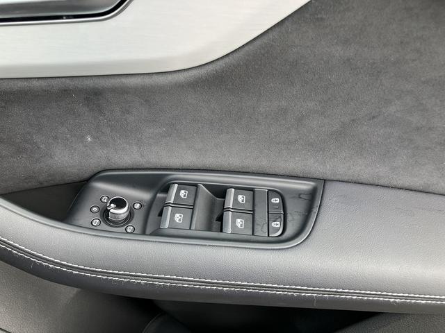 Ｑ７ ５０ＴＤＩクワトロ　Ｓライン　元デモカー／Ａｕｄｉレーザーライト／ブラックスタイリング／オールホイールステアリング／サンブラインド（リヤサイド）／プライバシーガラス／アダプティブエアサス／バルコナレザー／パワークロージングドア（48枚目）