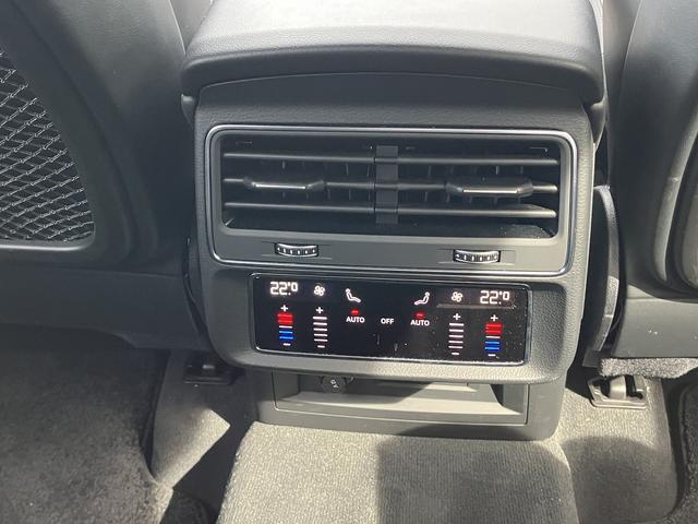 Ｑ７ ５０ＴＤＩクワトロ　Ｓライン　元デモカー／Ａｕｄｉレーザーライト／ブラックスタイリング／オールホイールステアリング／サンブラインド（リヤサイド）／プライバシーガラス／アダプティブエアサス／バルコナレザー／パワークロージングドア（52枚目）