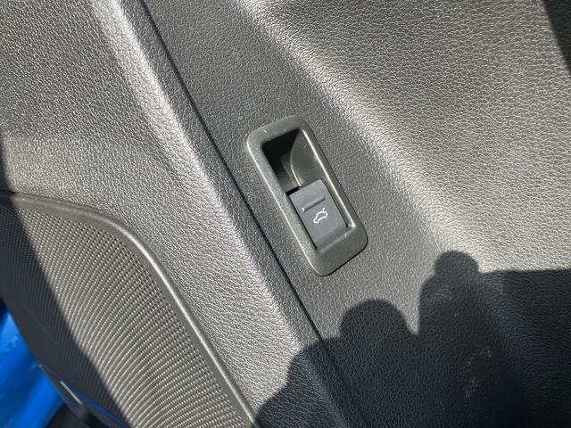 Ｑ３スポーツバック ３５ＴＤＩクワトロ　Ｓライン　ワンオーナー／禁煙車／パーシャルレザー／アダプティブクルーズ／サラウンドビューカメラ／リヤビューカメラ／オートマチックテールゲート／アダプティブクルーズ／サイドアシスト／リヤトラフィックアシスト／（45枚目）