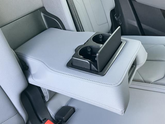 Ｑ３スポーツバック ３５ＴＤＩクワトロ　Ｓライン　ワンオーナー／禁煙車／パーシャルレザー／アダプティブクルーズ／サラウンドビューカメラ／リヤビューカメラ／オートマチックテールゲート／アダプティブクルーズ／サイドアシスト／リヤトラフィックアシスト／（50枚目）