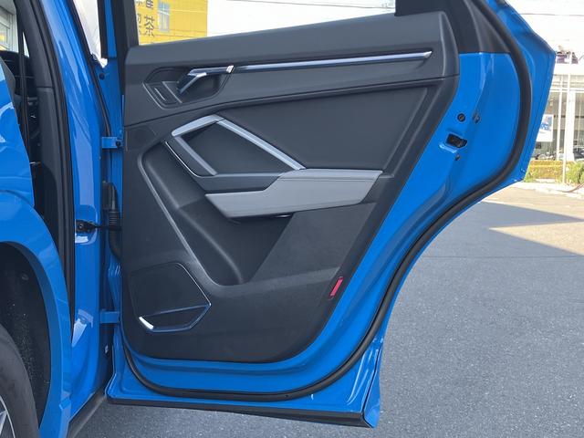 Ｑ３スポーツバック ３５ＴＤＩクワトロ　Ｓライン　ワンオーナー／禁煙車／パーシャルレザー／アダプティブクルーズ／サラウンドビューカメラ／リヤビューカメラ／オートマチックテールゲート／アダプティブクルーズ／サイドアシスト／リヤトラフィックアシスト／（63枚目）