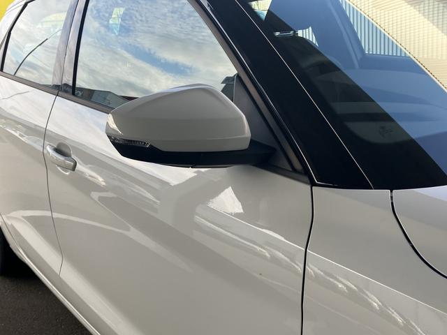 A1スポーツバック 25TFSI アドバンスド コンビニエンス&アシスタンスP ナビゲーションP スマートフォンインターフェイス コントラストルーフ ワイヤレスチャージング Audiconnect Audiconnect アダプティブクルーズ(12枚目)