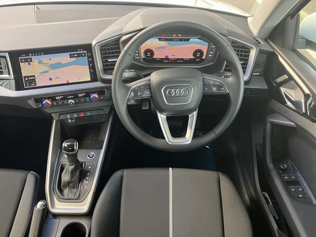 A1スポーツバック 25TFSI アドバンスド コンビニエンス&アシスタンスP ナビゲーションP スマートフォンインターフェイス コントラストルーフ ワイヤレスチャージング Audiconnect Audiconnect アダプティブクルーズ(15枚目)