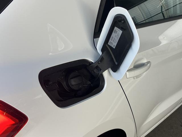 A1スポーツバック 25TFSI アドバンスド コンビニエンス&アシスタンスP ナビゲーションP スマートフォンインターフェイス コントラストルーフ ワイヤレスチャージング Audiconnect Audiconnect アダプティブクルーズ(42枚目)