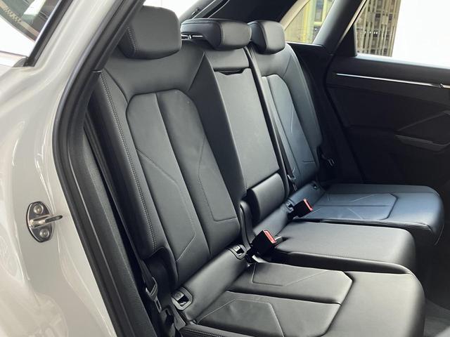 Ｑ３ ３５ＴＦＳＩ　Ｓライン　パーシャルレザー　サラウンドビューカメラ　オートマチックテールゲート　マルチカラーアンビエント　１９インチアルミ　フロントシート電動調節機能　アダプティブクルーズ　サイドアシスト（57枚目）