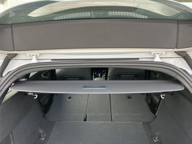 Ａ５アバント ＴＦＳＩ　１１０ｋＷ　元デモカー／テクノロジーパッケージプロ／Ｓラインパッケージ／１９インチアルミ／レザー＆Ｓヒーター／サラウンドビューモニター／ステアリングヒーター／パーシャルレザー／認定中古車（24枚目）