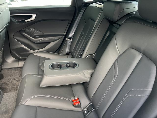 Ａ５アバント ＴＦＳＩ　１１０ｋＷ　元デモカー／テクノロジーパッケージプロ／Ｓラインパッケージ／１９インチアルミ／レザー＆Ｓヒーター／サラウンドビューモニター／ステアリングヒーター／パーシャルレザー／認定中古車（67枚目）