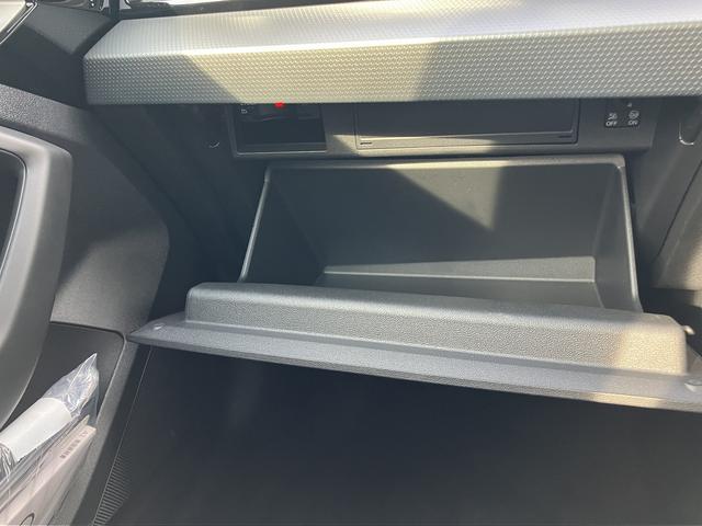 A1スポーツバック 25TFSI アドバンスド 元デモカー/アダプティブクルーズ/サイドアシスト/リヤビューカメラ/アドバンスキー/アウディパーキングシステム/MMIナビゲーションシステム/バーチャルコックピット/スマホインターフェイス/禁煙車(33枚目)