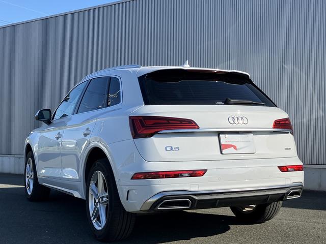 Q5 40TDIクワトロ Sライン TVチューナー S line plus パッケージ コンフォートパッケージ ステアリングヒーター アーティフィシャルインテリアレザー (ドアアームレスト/センターコンソール)(4枚目)