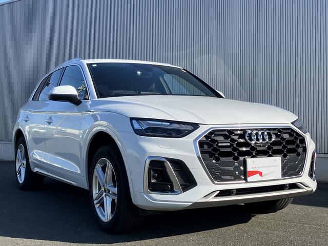 Q5 40TDIクワトロ Sライン TVチューナー S line plus パッケージ コンフォートパッケージ ステアリングヒーター アーティフィシャルインテリアレザー (ドアアームレスト/センターコンソール)(5枚目)