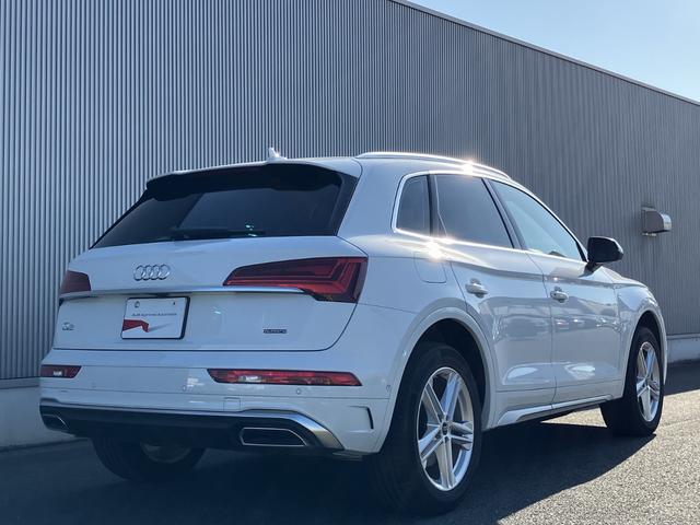 Q5 40TDIクワトロ Sライン TVチューナー S line plus パッケージ コンフォートパッケージ ステアリングヒーター アーティフィシャルインテリアレザー (ドアアームレスト/センターコンソール)(7枚目)