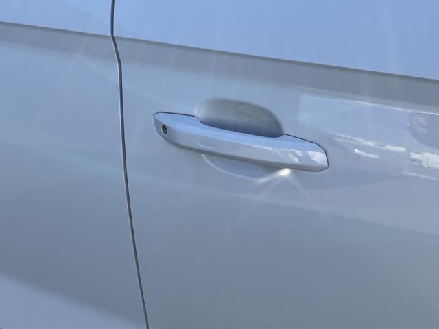 Q5 40TDIクワトロ Sライン TVチューナー S line plus パッケージ コンフォートパッケージ ステアリングヒーター アーティフィシャルインテリアレザー (ドアアームレスト/センターコンソール)(13枚目)