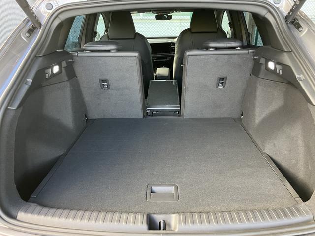 Ｑ４ ｅ－トロン ４０ｅ－トロン　Ｓ　ｌｉｎｅ　インテリアプラスＰ　スポーツサスペンション　シートヒーター　オートマチックテールゲート　ワイヤレスチャージング　パーシャルレザー　マトリクスＬＥＤヘッドライト（25枚目）