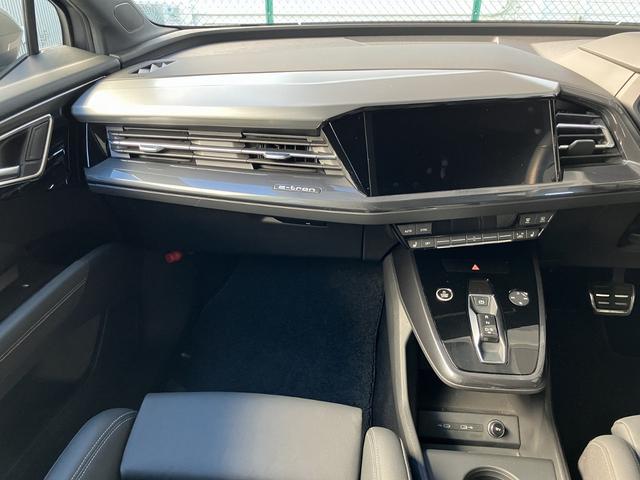 Ｑ４ ｅ－トロン ４０ｅ－トロン　Ｓ　ｌｉｎｅ　インテリアプラスＰ　スポーツサスペンション　シートヒーター　オートマチックテールゲート　ワイヤレスチャージング　パーシャルレザー　マトリクスＬＥＤヘッドライト（29枚目）