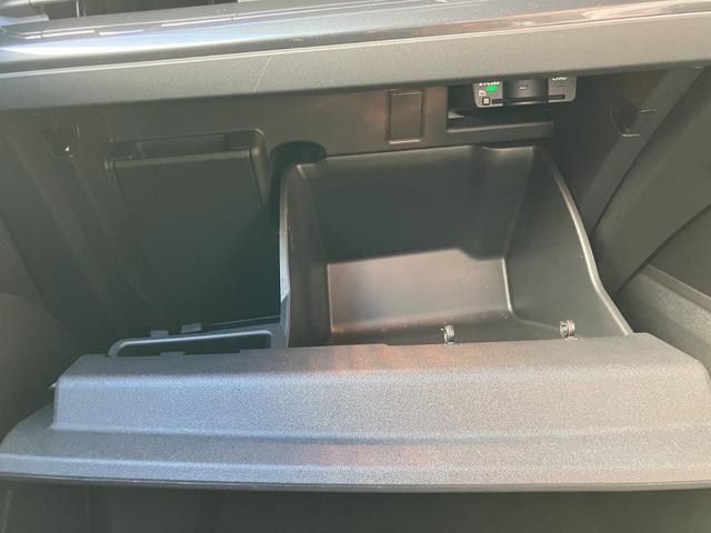 Ｑ４ ｅ－トロン ４０ｅ－トロン　Ｓ　ｌｉｎｅ　インテリアプラスＰ　スポーツサスペンション　シートヒーター　オートマチックテールゲート　ワイヤレスチャージング　パーシャルレザー　マトリクスＬＥＤヘッドライト（50枚目）