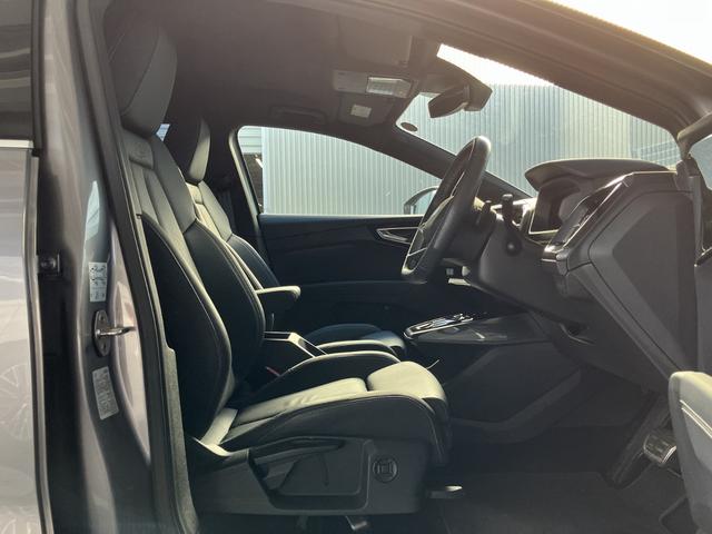 Ｑ４ ｅ－トロン ４０ｅ－トロン　Ｓ　ｌｉｎｅ　インテリアプラスＰ　スポーツサスペンション　シートヒーター　オートマチックテールゲート　ワイヤレスチャージング　パーシャルレザー　マトリクスＬＥＤヘッドライト（55枚目）