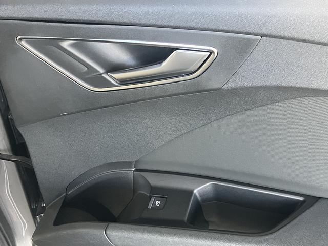 Ｑ４ ｅ－トロン ４０ｅ－トロン　Ｓ　ｌｉｎｅ　インテリアプラスＰ　スポーツサスペンション　シートヒーター　オートマチックテールゲート　ワイヤレスチャージング　パーシャルレザー　マトリクスＬＥＤヘッドライト（64枚目）