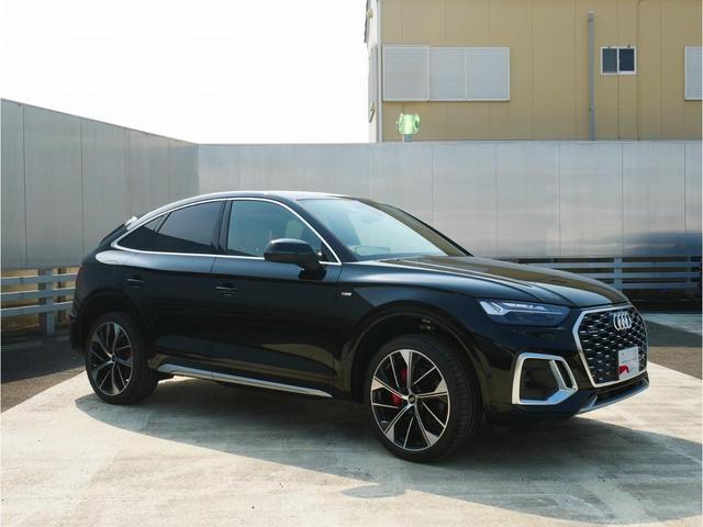 Ｑ５スポーツバック ハイスタイル　２５０台限定車　Ｓ－ＬＩＮＥプラスパッケージ　ＡｕｄｉＳｐｏｒｔ２１インチアルミホイール　ファインナッパレザーダイヤモンドステッチ　マトリクスＯＬＥＤリヤコンビネーションライト（4枚目）