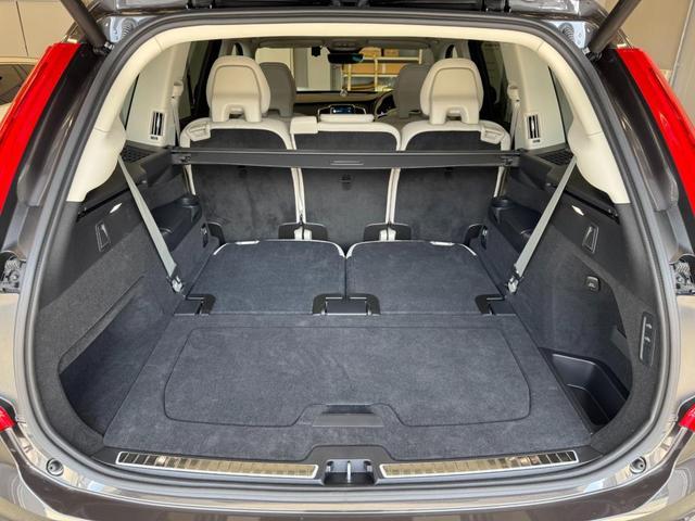 ＸＣ９０ ウルトラ　Ｂ５　ＡＷＤ　インテリセーフ標準　ファインナッパレザーシート　Ｂ＆Ｗプレミアムオーディオ　Ｇｏｏｇｌｅナビ　３６０°カメラ　ワイヤレススマートフォンチャージ　ＥＴＣ　サンルーフ　エアサス　パワーテールゲート（38枚目）