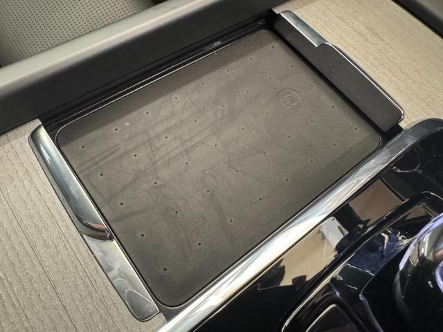 Ｖ６０ クロスカントリー　ウルトラ　Ｂ５　ＡＷＤ　インテリセーフ標準　ファインナッパレザーシート　マッサージ　ハーマンカードンプレミアムオーディオ　Ｇｏｏｇｌｅナビ　３６０°カメラ　ワイヤレススマートフォンチャージ　ＥＴＣ　パワーテールゲート（27枚目）