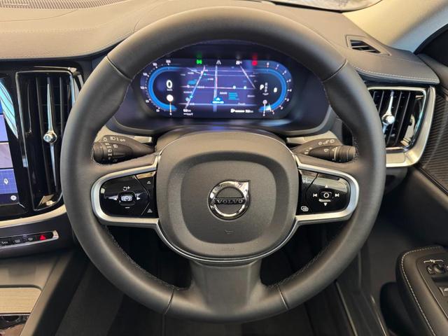 Ｖ６０ クロスカントリー　ウルトラ　Ｂ５　ＡＷＤ　インテリセーフ標準　ファインナッパレザーシート　マッサージ　ハーマンカードンプレミアムオーディオ　Ｇｏｏｇｌｅナビ　３６０°カメラ　ワイヤレススマートフォンチャージ　ＥＴＣ　パワーテールゲート（33枚目）