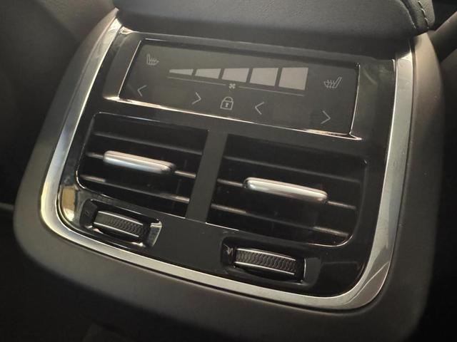 Ｖ６０ クロスカントリー　ウルトラ　Ｂ５　ＡＷＤ　インテリセーフ標準　ファインナッパレザーシート　マッサージ　ハーマンカードンプレミアムオーディオ　Ｇｏｏｇｌｅナビ　３６０°カメラ　ワイヤレススマートフォンチャージ　ＥＴＣ　パワーテールゲート（38枚目）