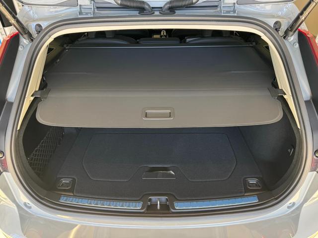 Ｖ６０ クロスカントリー　ウルトラ　Ｂ５　ＡＷＤ　インテリセーフ標準　ファインナッパレザーシート　マッサージ　ハーマンカードンプレミアムオーディオ　Ｇｏｏｇｌｅナビ　３６０°カメラ　ワイヤレススマートフォンチャージ　ＥＴＣ　パワーテールゲート（43枚目）