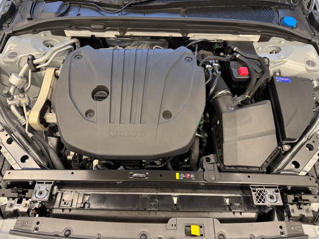 �n�C�p���[�Q���b�^�[�^�[�{�`���[�W���[�t�K�\�����G���W���ƂS�W�u�o�b�e���[�쓮�h�r�f�l�Ńp���[�ƐÎ␫�𗼗�����������������܂��B