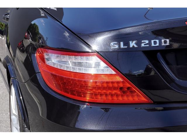 ＳＬＫ２００ブルーエフィシェンシー　赤革スポーツシート　電動ヴァリオルーフ　純正ＨＤＤナビ　地デジフルセグＴＶ　Ｂｌｕｅｔｏｏｔｈ　パーキングセンサー　バイキセノン　インテリジェントライト　スマートキー　スペアキー(31枚目)