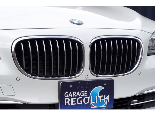 ７シリーズ ７４０ｉ　後期モデル　禁煙車　ベージュレザーシート　サンルーフ　純正ＨＤＤナビ　地デジフルセグＴＶ　ブルートゥース　リアビューカメラ　ミラーＥＴＣ　インテリジェントセーフティ　オートトランク　ヘッドアップ（23枚目）