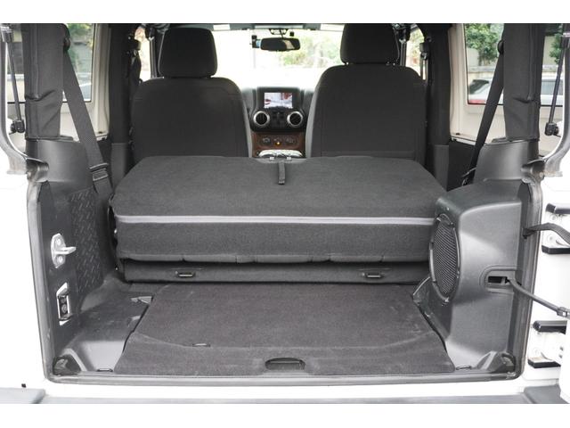 ジープ・ラングラー サハラ 後期モデル 2014〜2025毎年ディーラー記録有 禁煙 18インチAW カロッツェリアナビ 地デジTV 走行中可 ブルートゥース ドラレコ リア&サイドビューカメラ クルーズコントロール スペアキー(33枚目)