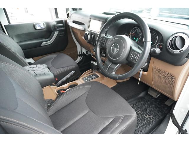 ジープ・ラングラー サハラ 後期モデル 2014〜2025毎年ディーラー記録有 禁煙 18インチAW カロッツェリアナビ 地デジTV 走行中可 ブルートゥース ドラレコ リア&サイドビューカメラ クルーズコントロール スペアキー(36枚目)