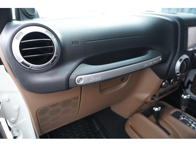 ジープ・ラングラー サハラ 後期モデル 2014〜2025毎年ディーラー記録有 禁煙 18インチAW カロッツェリアナビ 地デジTV 走行中可 ブルートゥース ドラレコ リア&サイドビューカメラ クルーズコントロール スペアキー(58枚目)