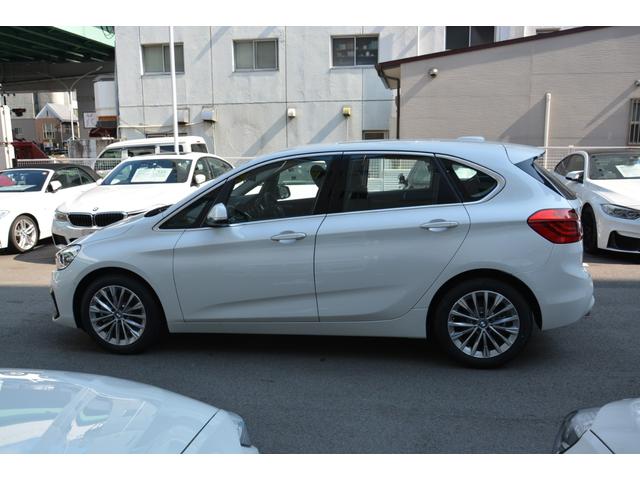 218d xDrive Luxury 弊社デモカー 黒革(5枚目)