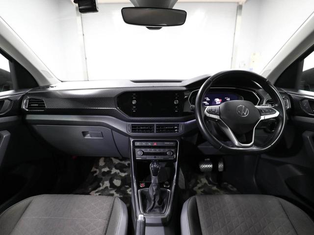 Ｔ－クロス ＴＳＩ　スタイル　認定中古車　アダクティブクルーズコントロール（全車速追従機能付き）　レーンキープアシスト　ブラインドスポットディテクション（後方死角検知機能）　リヤトラフィックアラート　パークディスタンスコントロール（13枚目）