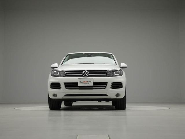 フォルクスワーゲン トゥアレグ ｖ６ 認定中古車 ワンオーナー フルタイム４輪駆動 スマートエントリー スタートシステム オートアラーム イモビライザー 239 0万円 平成25年 13年 愛知県 中古車 価格 Com