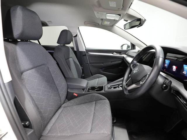 ゴルフヴァリアント eTSI アクティブ 認定中古車 アダクティブクルーズコントロール(全車速追従機能付き) レーンキープアシスト レーンチェンジアシスト パークディスタンスコントロール リヤトラフィックアラート デジタルメータークラスター(11枚目)
