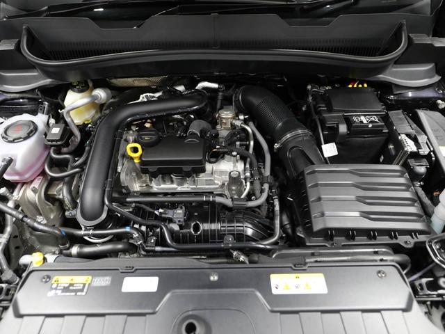 T-クロス TSI スタイル 認定中古車 アダクティブクルーズコントロール(全車速追従機能付き) レーンキープアシスト レーンチェンジアシスト パークディスタンスコントロール リヤトラフィックアラート デジタルメータークラスター(9枚目)