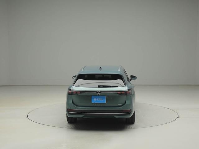 パサート eTSI エレガンス 認定中古車 アダクティブクルーズコントロール(全車速追従機能付き) レーンキープアシスト パークディスタンスコントロール リヤトラフィックアラート レーンチェンジアシスト デジタルメータークラスター(5枚目)