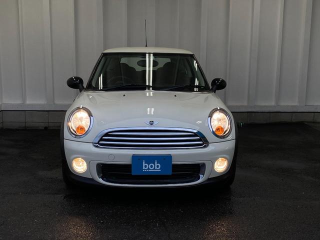 ワン R56後期モデル プッシュスタート 後期ビックバンパー 後期テールライト MINI新品エンブレム 本革ステアリング ETC 後期クーパ―用純正15インチホイール 事故歴無し 禁煙車 正規ディーラー車(14枚目)