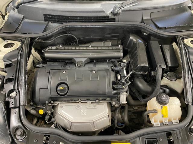 ワン R56後期モデル プッシュスタート 後期ビックバンパー 後期テールライト MINI新品エンブレム 本革ステアリング ETC 後期クーパ―用純正15インチホイール 事故歴無し 禁煙車 正規ディーラー車(17枚目)