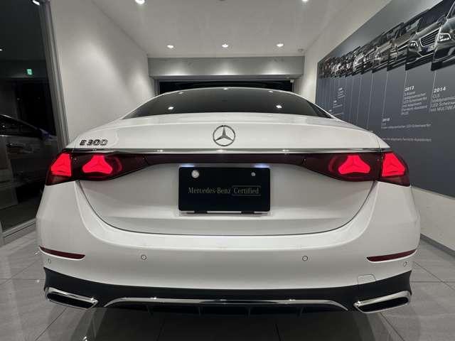 Ｅクラス Ｅ３００　エクスクルーシブ　ＩＳＧ搭載モデル　ＡＭＧラインパッケージ　デジタルインテリアパッケージ　元デモカー　禁煙車　レザーエクスクルーシブパッケージ（8枚目）