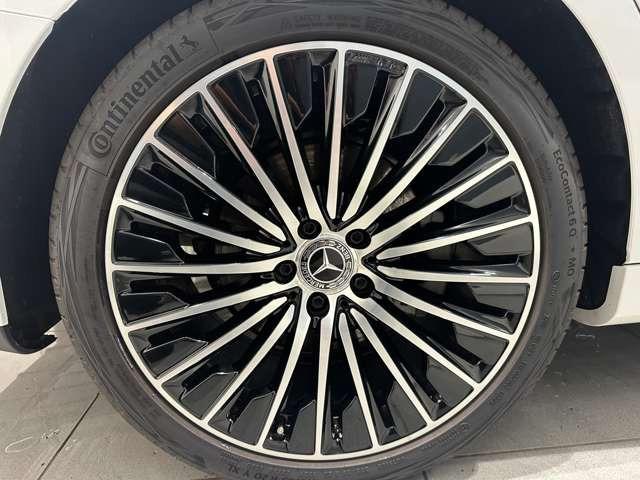 Ｅクラス Ｅ３００　エクスクルーシブ　ＩＳＧ搭載モデル　ＡＭＧラインパッケージ　デジタルインテリアパッケージ　元デモカー　禁煙車　レザーエクスクルーシブパッケージ（12枚目）