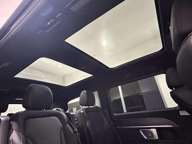 Ｖクラス Ｖ２２０ｄ　ロング　ＡＭＧラインパッケージ　ディーゼルターボ　ワンオーナー車　禁煙車　パノラミックスライディングルーフ（4枚目）