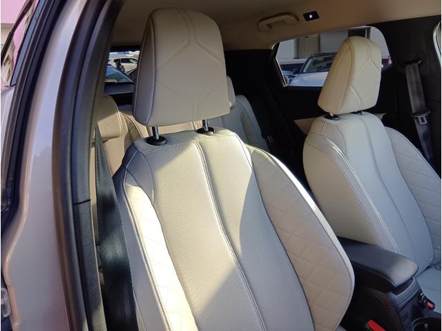 ＤＳ３クロスバック Ｅ－テンス　グランシック　正規認定中古車／ＡＣＣ／ハーフレザーシート／禁煙車／衝突軽減Ｂ／バックカメラ／車線逸脱警告／ＬＥＤヘッドライト／オートライト／Ｂｌｕｅｔｏｏｔｈ／クリアランスソナー／ワイヤレスモバイルチャージャー（12枚目）